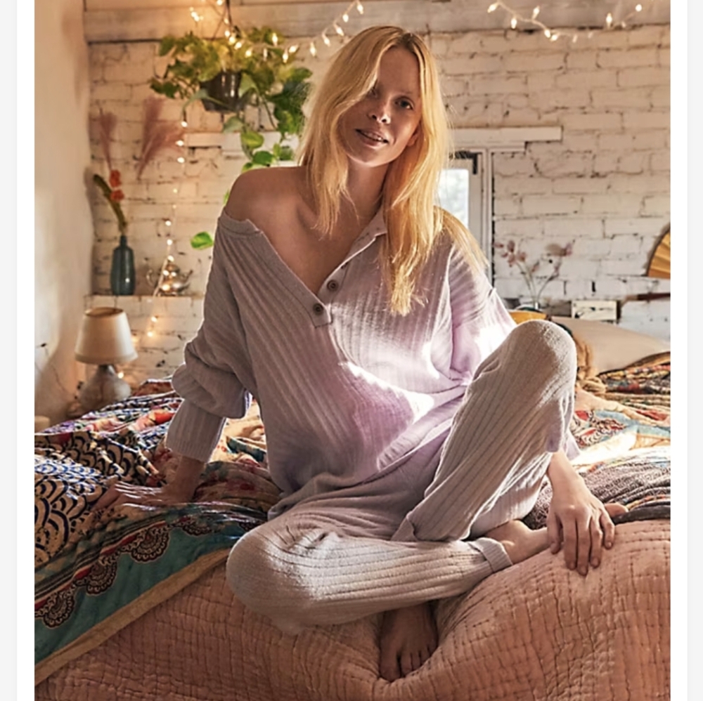 Intimately Free by Free People Around the Clock Pullover sweater - Picture 1 of 8